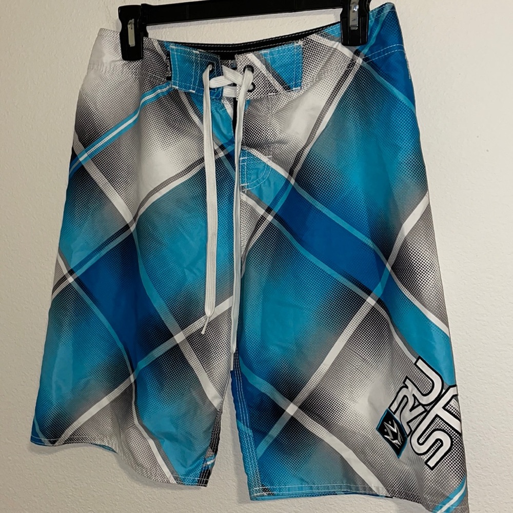 #18😜🏷Used boys size 18 swim shorts by Rusty
